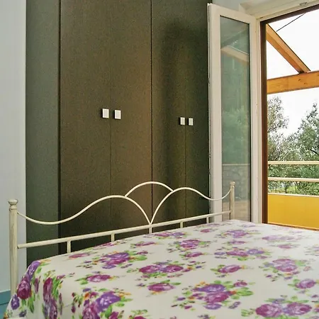 Holiday Via S. Maria Snc Holiday home